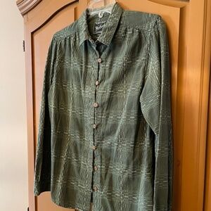Woolrich Women’s Medium Green Button Front Shirt Long Sleeve Collared Classic